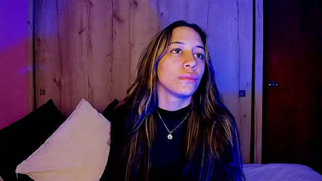 Snapshot of TANIA_06 chatting on April 26, 8:39 pm TANIA 06 online show from April 26, 8:39 pm