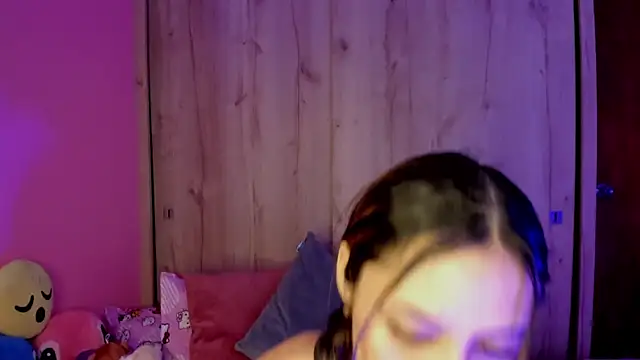 Snapshot of TANIA_06 chatting on June 10, 1:12 pm TANIA 06 online show from June 10, 1:12 pm