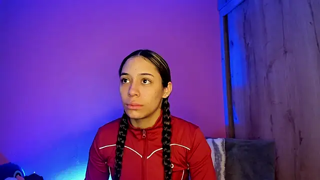 Snapshot of TANIA_06 chatting on February 2, 1:10 pm TANIA 06 online show from February 2, 1:10 pm