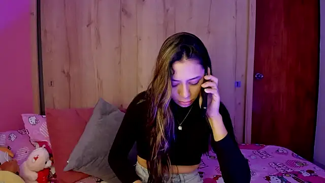 Snapshot of TANIA_06 chatting on June 8, 1:11 pm TANIA 06 online show from June 8, 1:11 pm