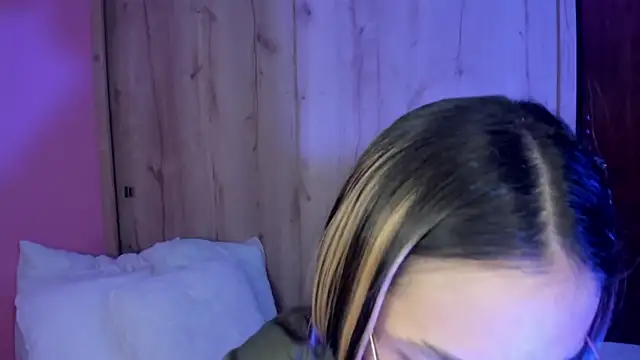 Snapshot of TANIA_06 chatting on May 21, 1:19 pm TANIA 06 online show from May 21, 1:19 pm