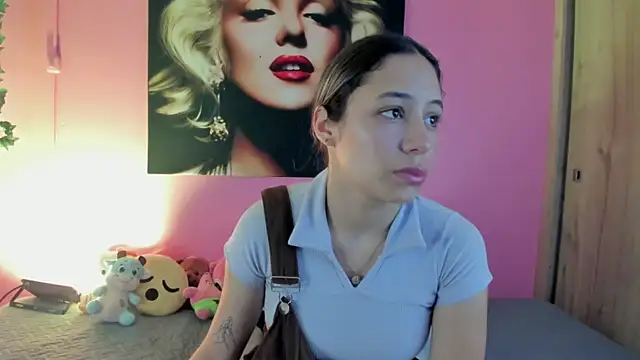Snapshot of TANIA_06 chatting on July 6, 1:07 pm TANIA 06 online show from July 6, 1:07 pm