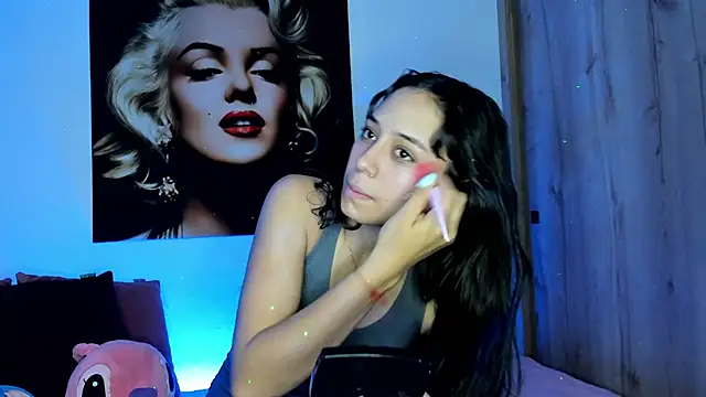 TANIA 06 online show from October 6, 1:12 pm