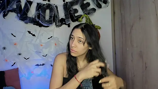 TANIA 06 online show from November 2, 9:31 pm