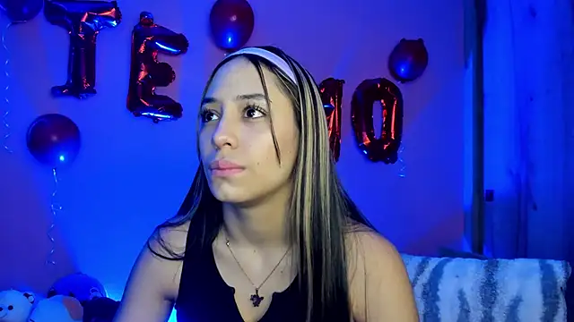 Snapshot of TANIA_06 chatting on February 18, 1:18 pm TANIA 06 online show from February 18, 1:18 pm