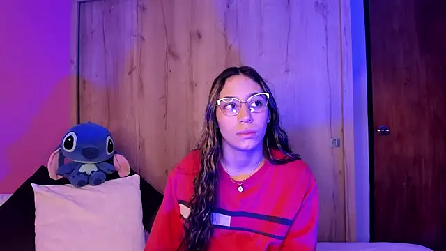 TANIA 06 online show from April 19, 1:12 pm