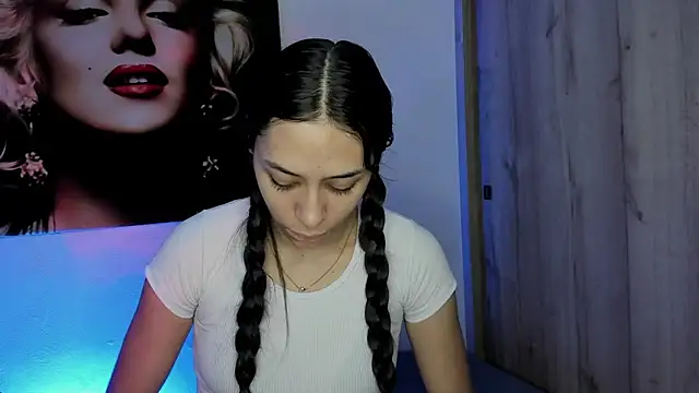 TANIA 06 online show from October 23, 1:10 pm