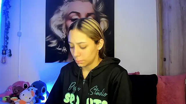 TANIA 06 online show from January 14, 1:15 pm