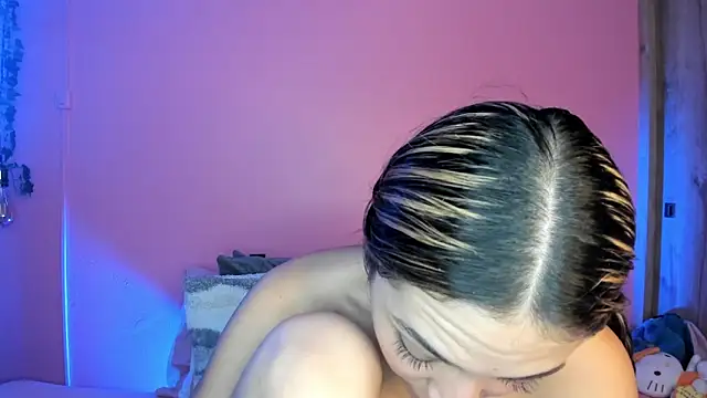 Snapshot of TANIA_06 chatting on February 3, 1:16 am TANIA 06 online show from February 3, 1:16 am