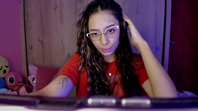 Snapshot of TANIA_06 chatting on June 12, 1:20 pm TANIA 06 online show from June 12, 1:20 pm