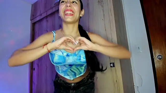 TANIA 06 online show from October 3, 1:45 pm