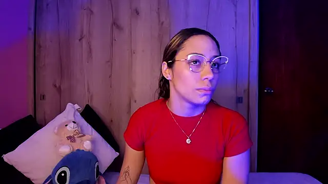 Snapshot of TANIA_06 chatting on April 20, 1:03 pm TANIA 06 online show from April 20, 1:03 pm
