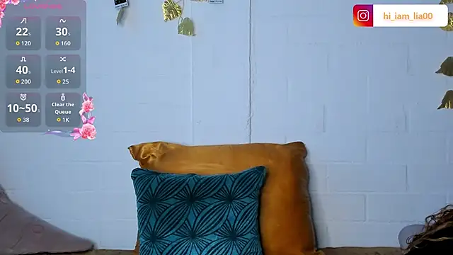 LiaHansson online show from October 29, 5:12 pm