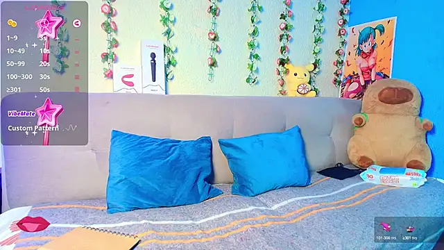 Snapshot of Vicky_Miller_05 chatting on October 25, 7:36 pm Vicky Miller 05 online show from October 25, 7:36 pm