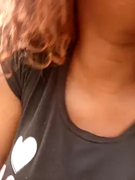 Snapshot of shirlihot chatting on November 29, 2:28 pm shirlihot online show from November 29, 2:28 pm