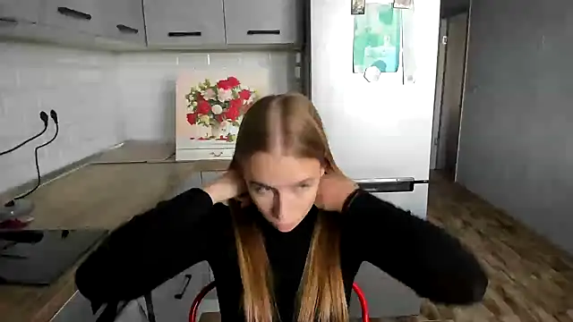 Snapshot of AnnNorriss chatting on October 15, 12:35 pm AnnNorriss online show from October 15, 12:35 pm