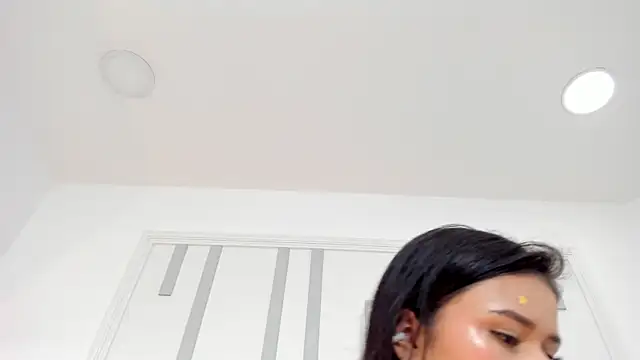 Emily-Carter online show from March 5, 8:38 pm