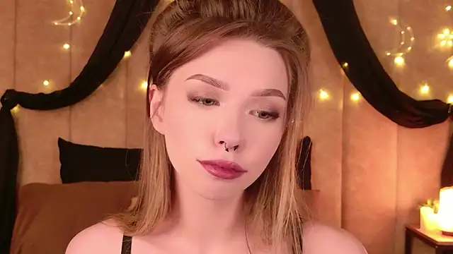 Sierra Fane online show from February 5, 10:44 am