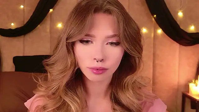 Sierra Fane online show from February 2, 6:01 am