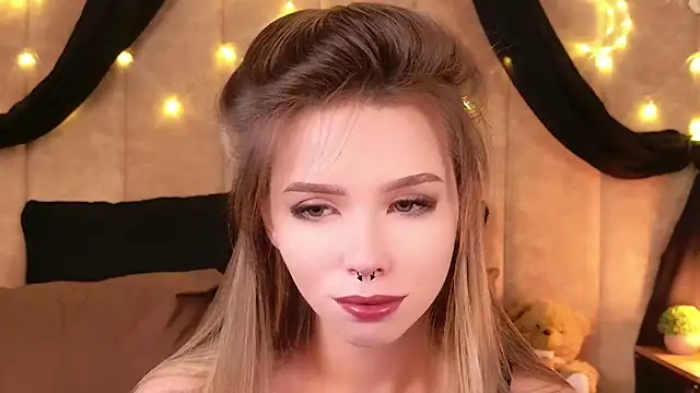 Sierra Fane online show from December 21, 10:50 am