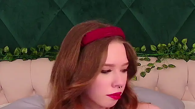 Sierra Fane online show from February 19, 5:06 pm