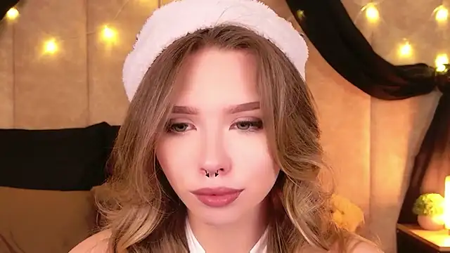 Sierra Fane online show from December 22, 10:48 am