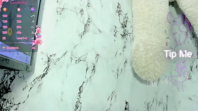 Busty Jessie online show from April 29, 1:54 am