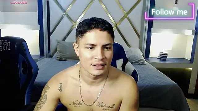 SaraClub JY online show from April 21, 1:42 am