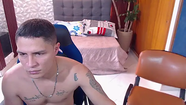 SaraClub JY online show from March 19, 8:32 pm