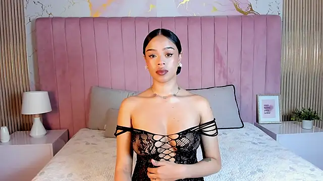 LiaHilton2 online show from May 21, 1:08 pm