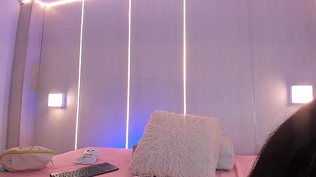 Snapshot of sasha_riverss chatting on May 25, 7:45 pm sasha riverss online show from May 25, 7:45 pm