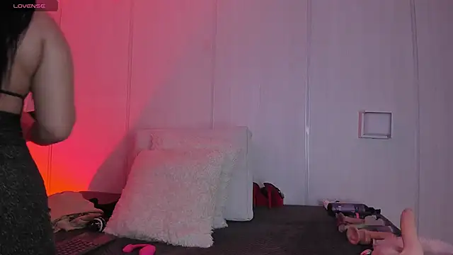 sasha riverss online show from November 27, 7:25 pm