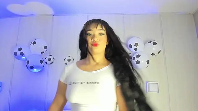 Snapshot of sasha_riverss chatting on June 24, 7:44 pm sasha riverss online show from June 24, 7:44 pm