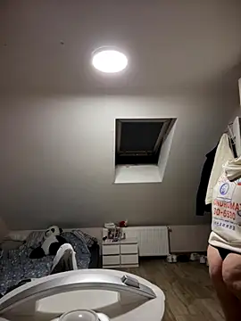 May Alisa online show from September 29, 6:02 pm