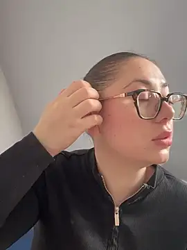 May Alisa online show from November 4, 10:08 am