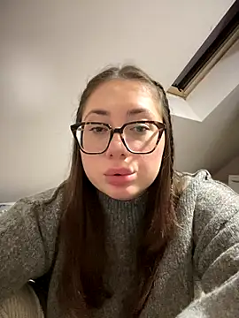 May Alisa online show from October 8, 7:03 pm