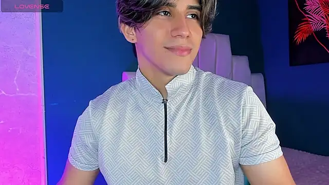 Snapshot of Allex_Cano chatting on October 10, 3:40 am Allex Cano online show from October 10, 3:40 am