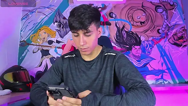 Snapshot of Allex_Cano chatting on December 3, 6:40 pm Allex Cano online show from December 3, 6:40 pm