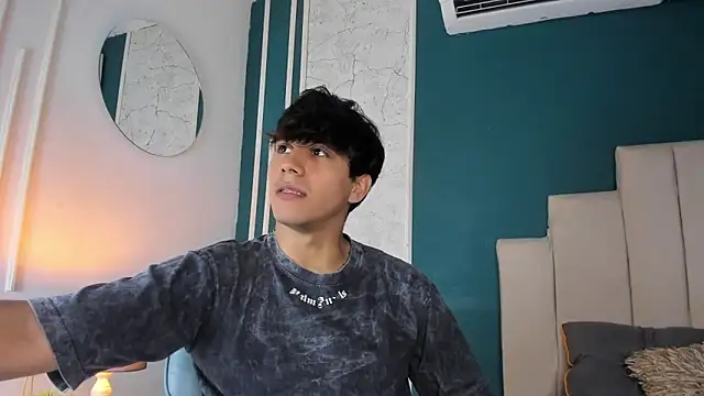 Allex Cano online show from February 11, 8:20 pm