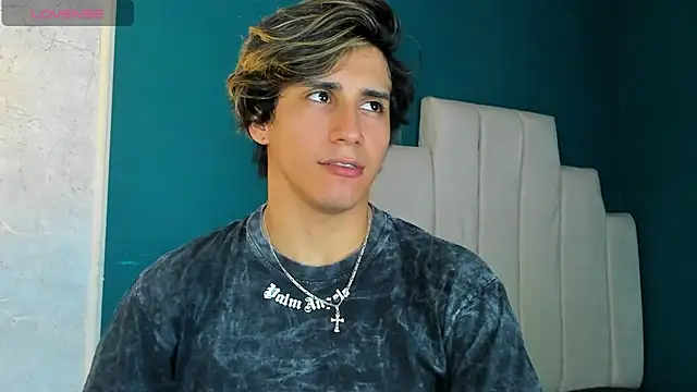 Snapshot of Allex_Cano chatting on September 26, 8:16 pm Allex Cano online show from September 26, 8:16 pm