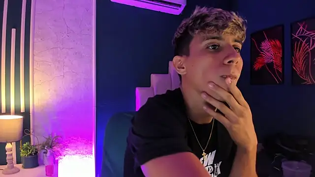 Snapshot of Allex_Cano chatting on March 5, 9:16 am Allex Cano online show from March 5, 9:16 am