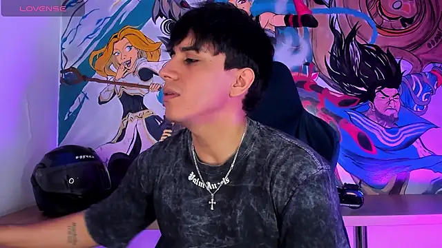 Snapshot of Allex_Cano chatting on October 24, 7:24 pm Allex Cano online show from October 24, 7:24 pm