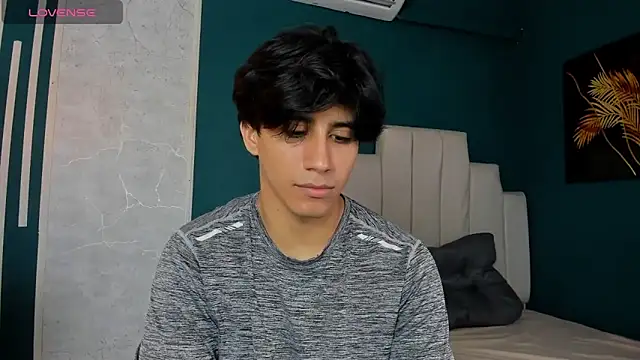 Allex Cano online show from April 22, 4:08 am