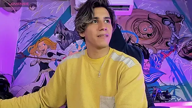 Snapshot of Allex_Cano chatting on September 18, 10:35 pm Allex Cano online show from September 18, 10:35 pm