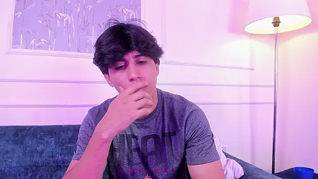 Allex Cano online show from April 13, 8:24 pm