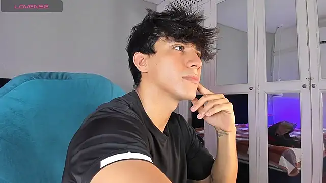 Allex Cano online show from February 14, 8:20 pm