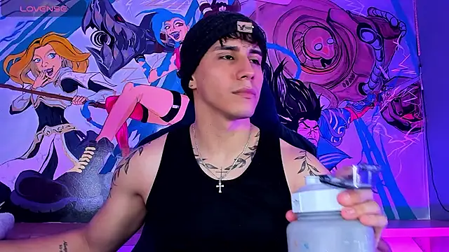 Snapshot of Allex_Cano chatting on October 18, 12:01 am Allex Cano online show from October 18, 12:01 am