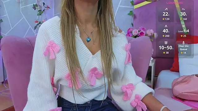 Snapshot of EmmyCortez chatting on November 22, 11:42 am EmmyCortez online show from November 22, 11:42 am