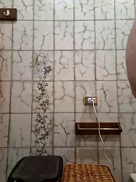 Snapshot of mauroxx08 chatting on February 18, 10:25 pm mauroxx08 online show from February 18, 10:25 pm