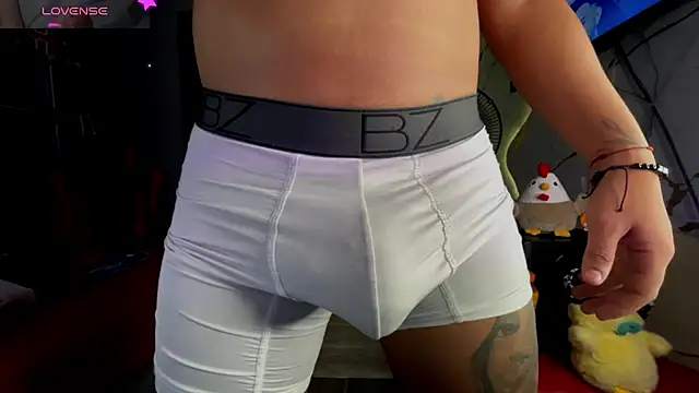 jeffvalemtino online show from April 17, 11:07 pm